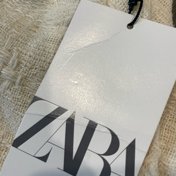 NWT Zara Textured Cream Cutout Kids Dress - Picture 4 of 6